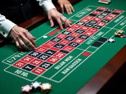 Tampilan permainan slot dan live dealer nusa 77